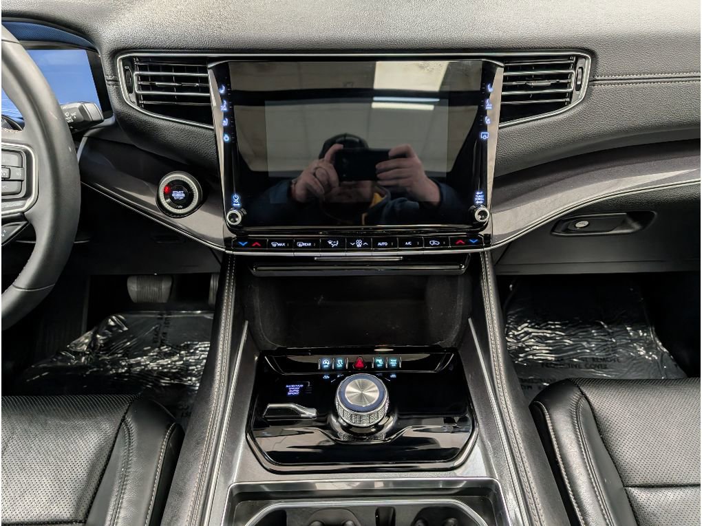 Used 2024 Jeep Wagoneer Series I w/ Premium Group I image 13