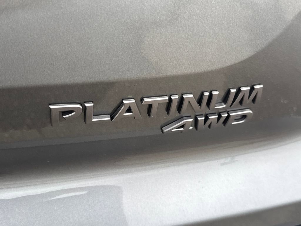 New 2026 Nissan Pathfinder Platinum image 6