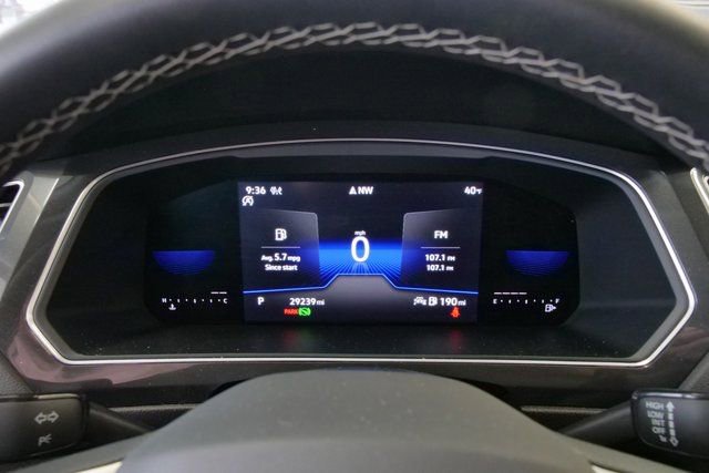 Used 2022 Volkswagen Tiguan SE image 19