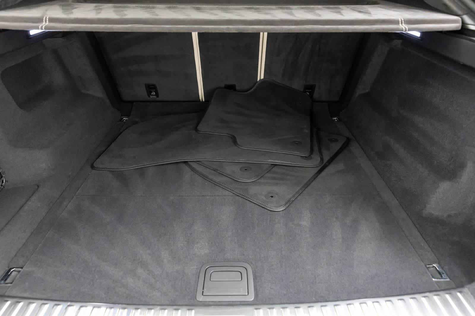Used 2019 Lamborghini Urus image 22