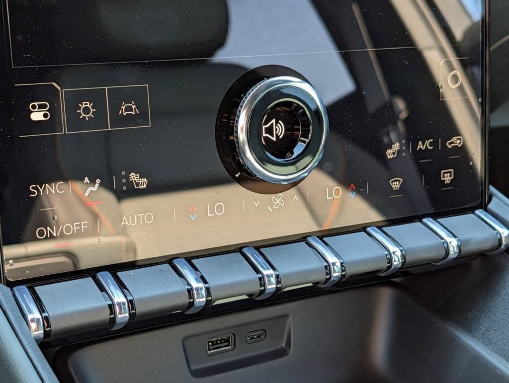 New 2026 GMC Terrain AT4 w/ Technology Package II AWD/4WD image 49