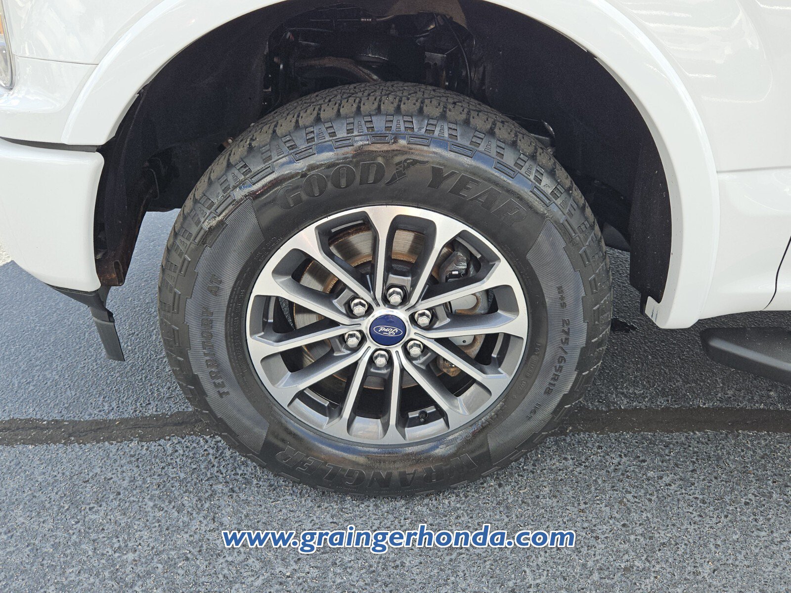 Used 2020 Ford F150 XLT w/ Equipment Group 302A Luxury AWD/4WD image 9