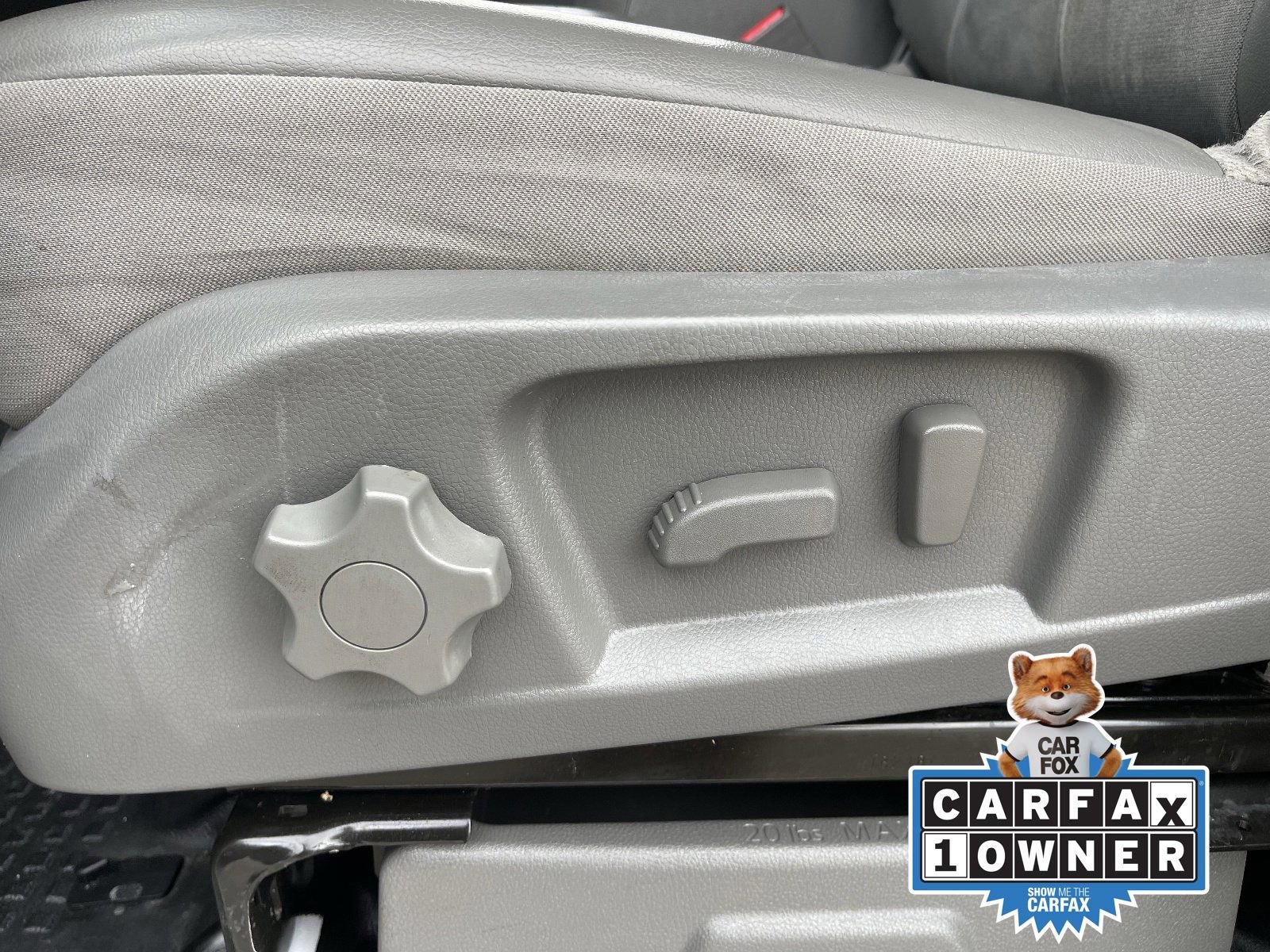 Used 2018 Nissan NV 2500 SL w/ Navigation Package image 19