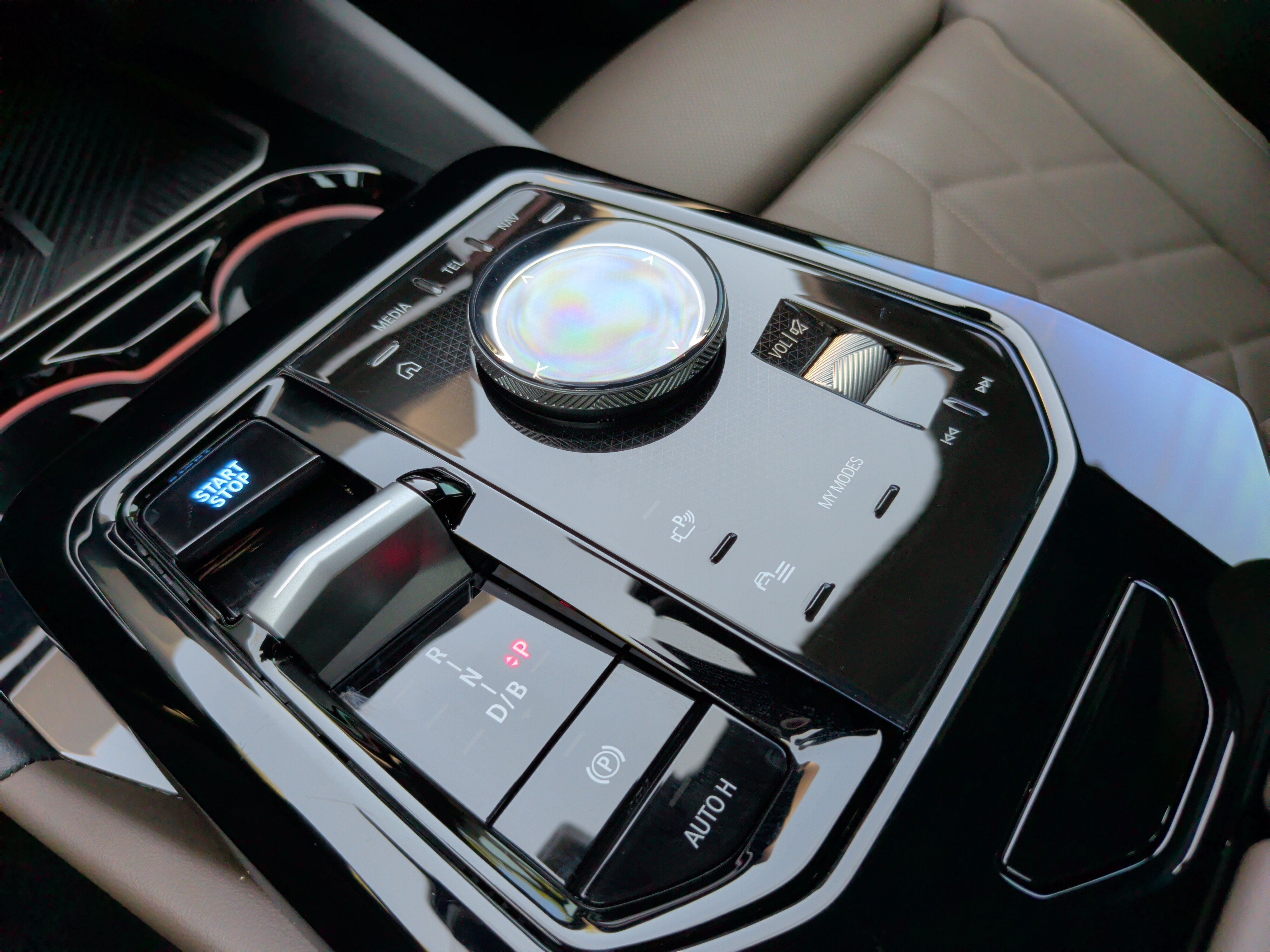 Certified 2026 BMW i5 eDrive40 RWD image 21