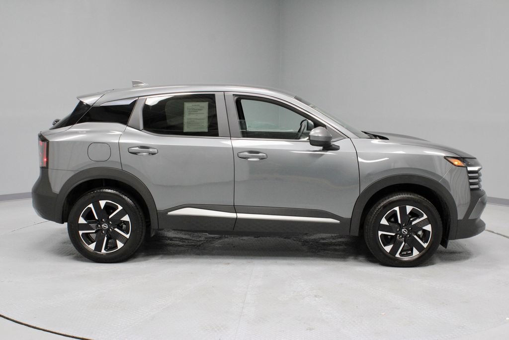 Certified 2025 Nissan Kicks SV AWD/4WD image 5