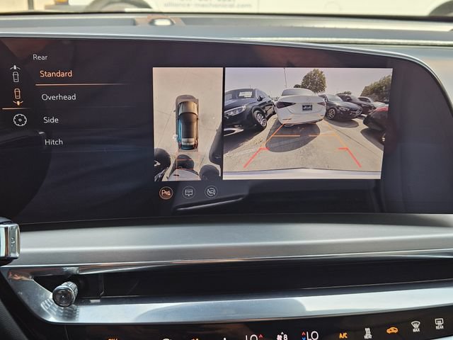 Used 2024 Cadillac Lyriq Luxury w/ LPO, Floor Liner Package AWD/4WD image 20
