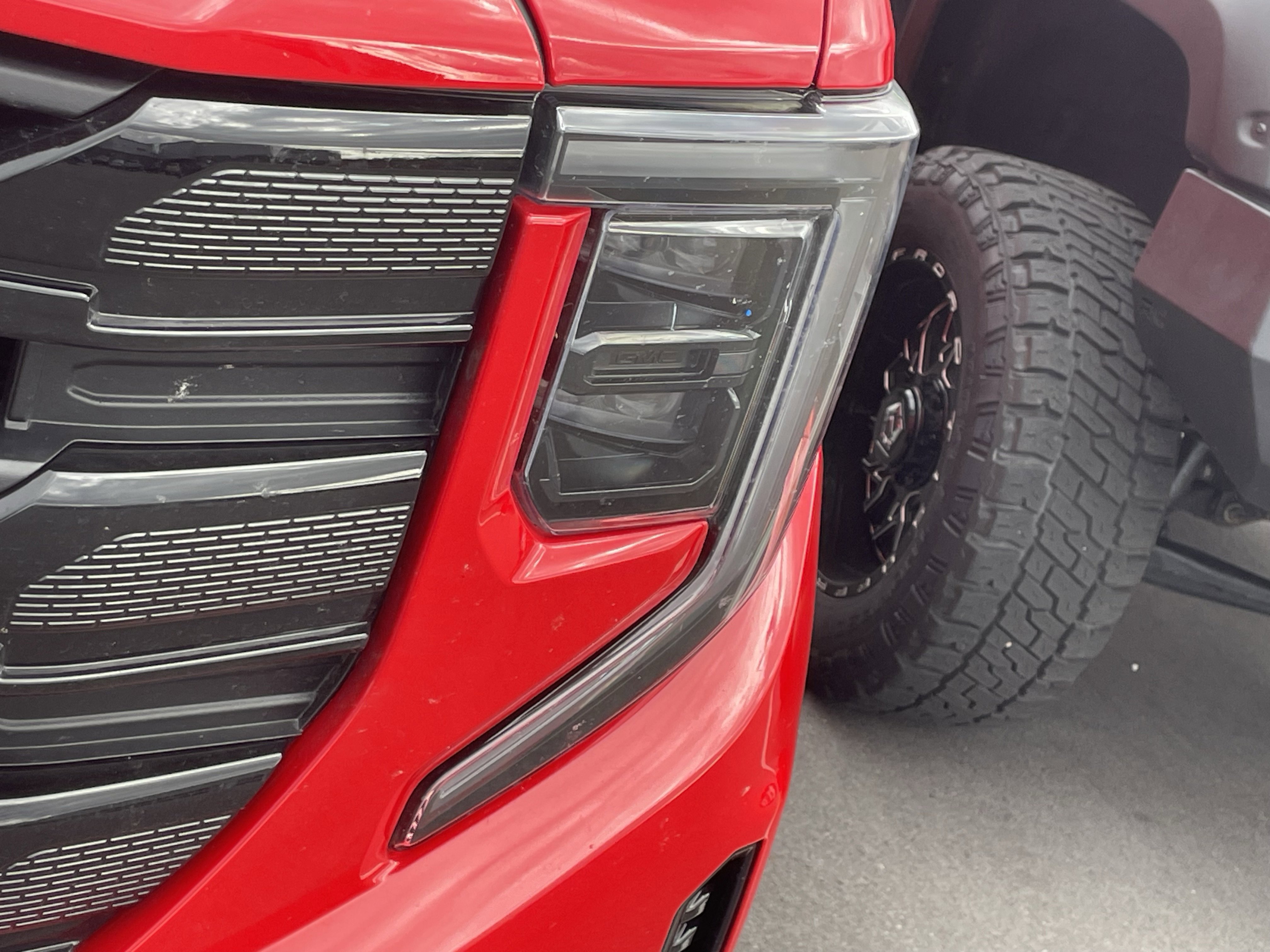 Used 2023 GMC Sierra 1500 Elevation w/ X31 Off-Road Package image 8