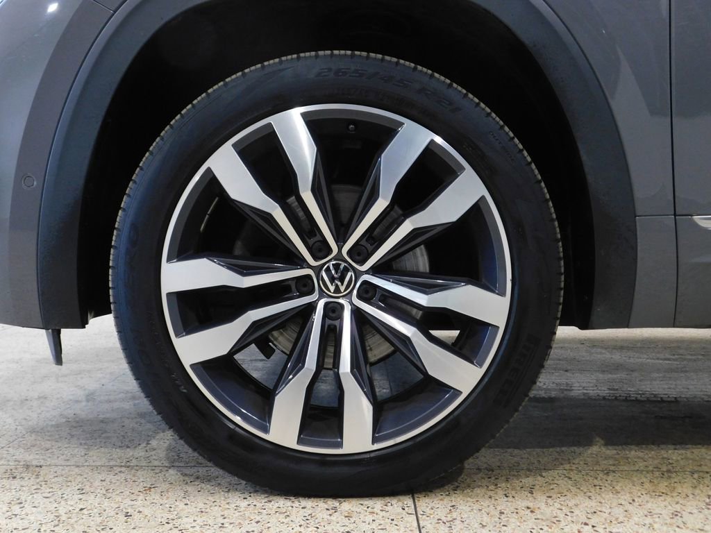 Used 2020 Volkswagen Atlas Cross Sport SEL Premium R-Line image 23