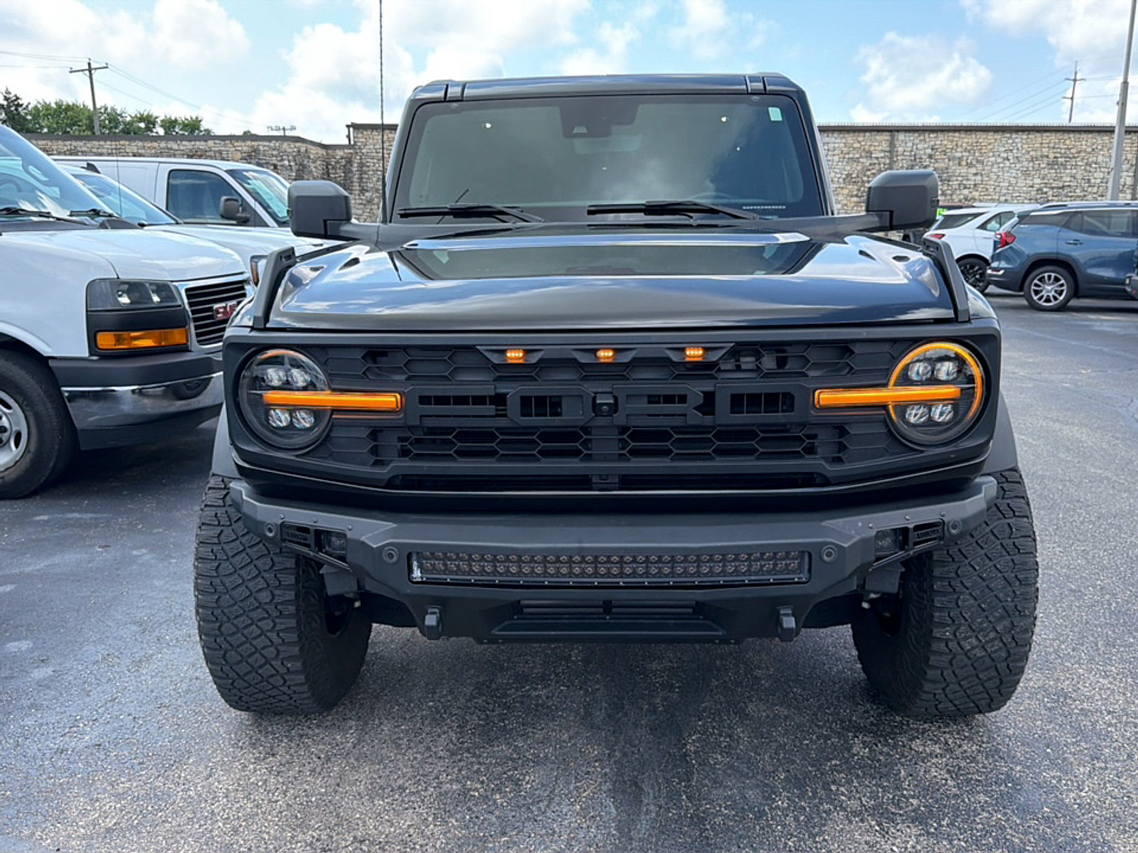 Used 2023 Ford Bronco Badlands w/ Sasquatch Package AWD/4WD image 2
