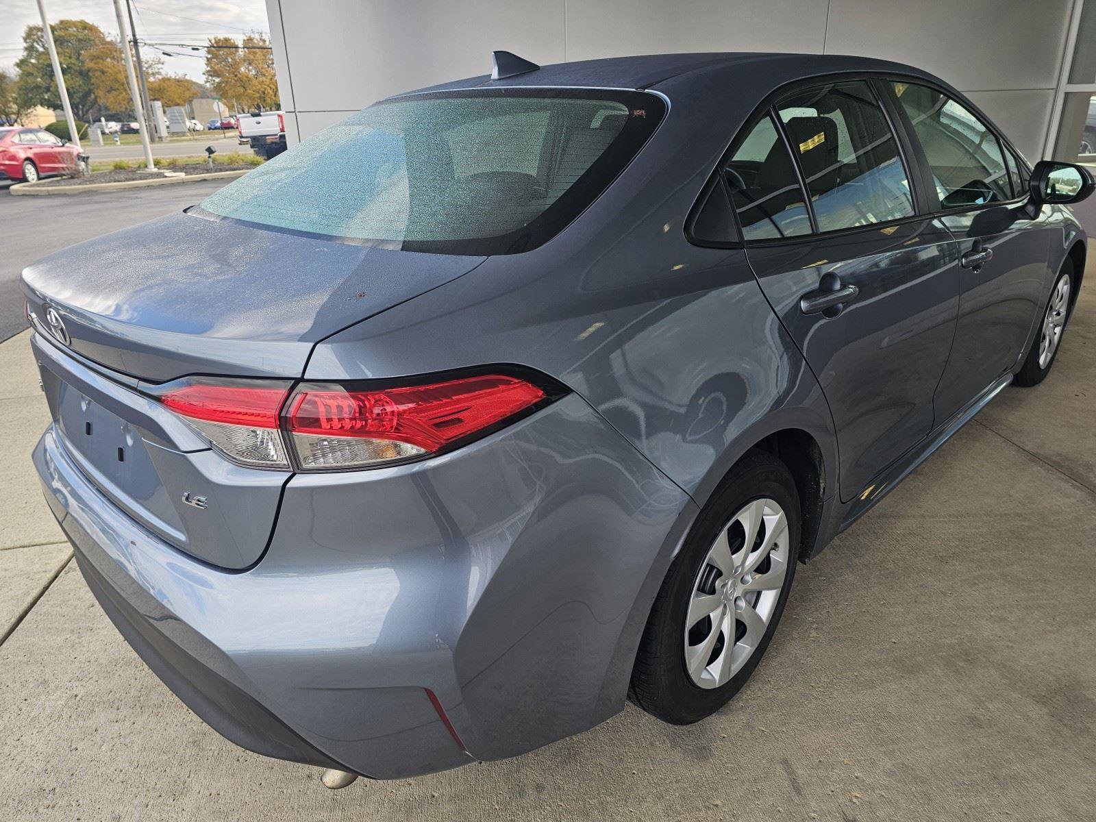 Used 2023 Toyota Corolla LE image 5