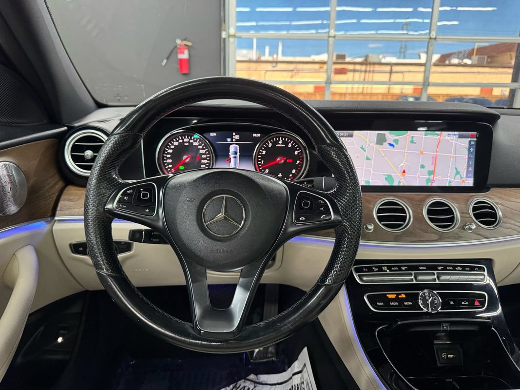 Used 2017 Mercedes-Benz E 400 4MATIC Wagon image 35