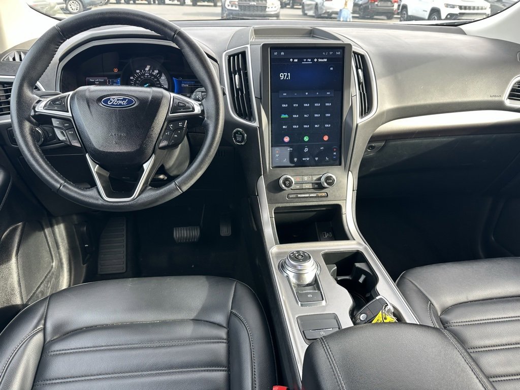 Used 2024 Ford Edge SEL image 4