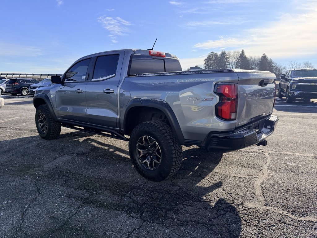 Used 2025 Chevrolet Colorado ZR2 w/ Technology Package image 4