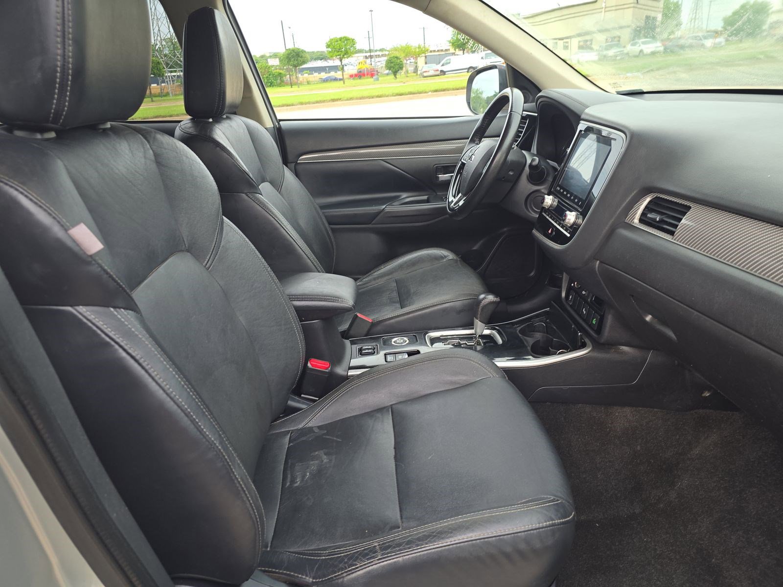 Used 2020 Mitsubishi Outlander SEL AWD/4WD image 14