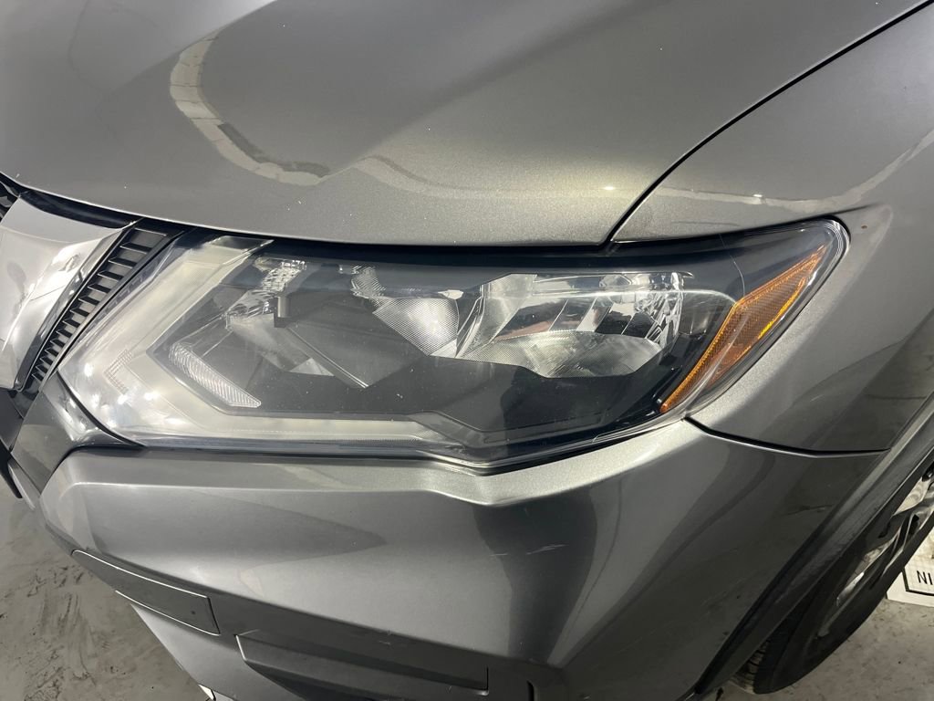 Used 2019 Nissan Rogue S image 37