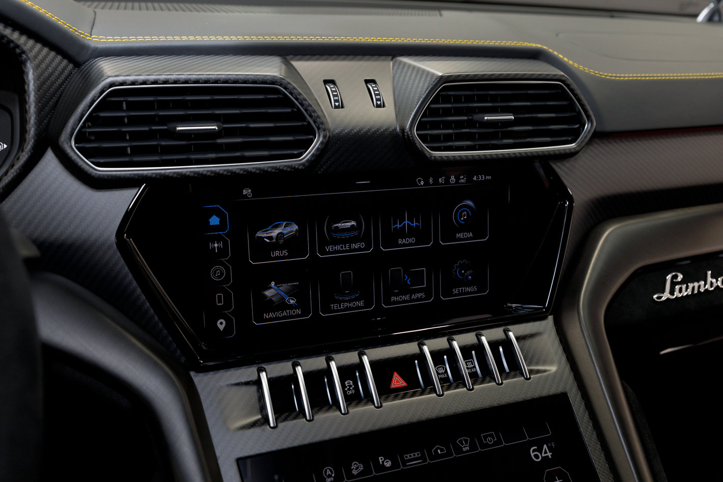 Used 2024 Lamborghini Urus Performante AWD/4WD image 54