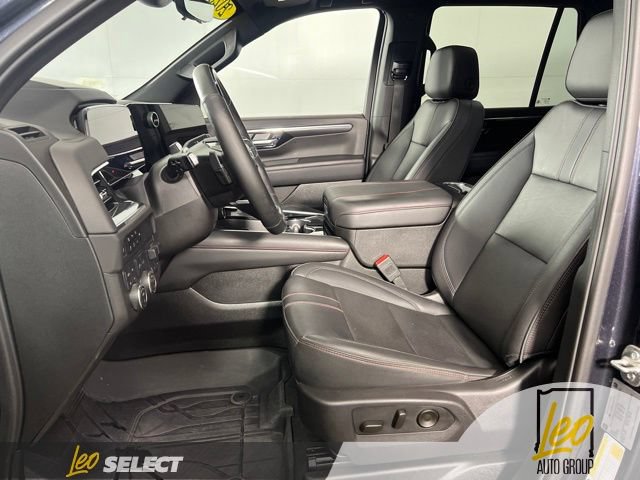 Used 2025 Chevrolet Tahoe RST w/ Advanced Technology Package AWD/4WD image 11