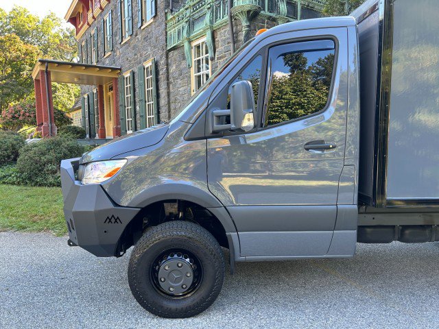 Used 2023 Mercedes-Benz Sprinter 3500 image 3
