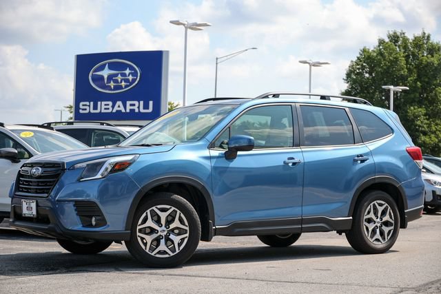 Certified 2023 Subaru Forester Premium AWD/4WD image 2