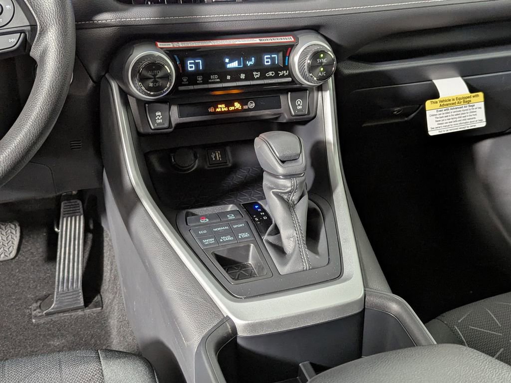 New 2025 Toyota RAV4 XLE image 15