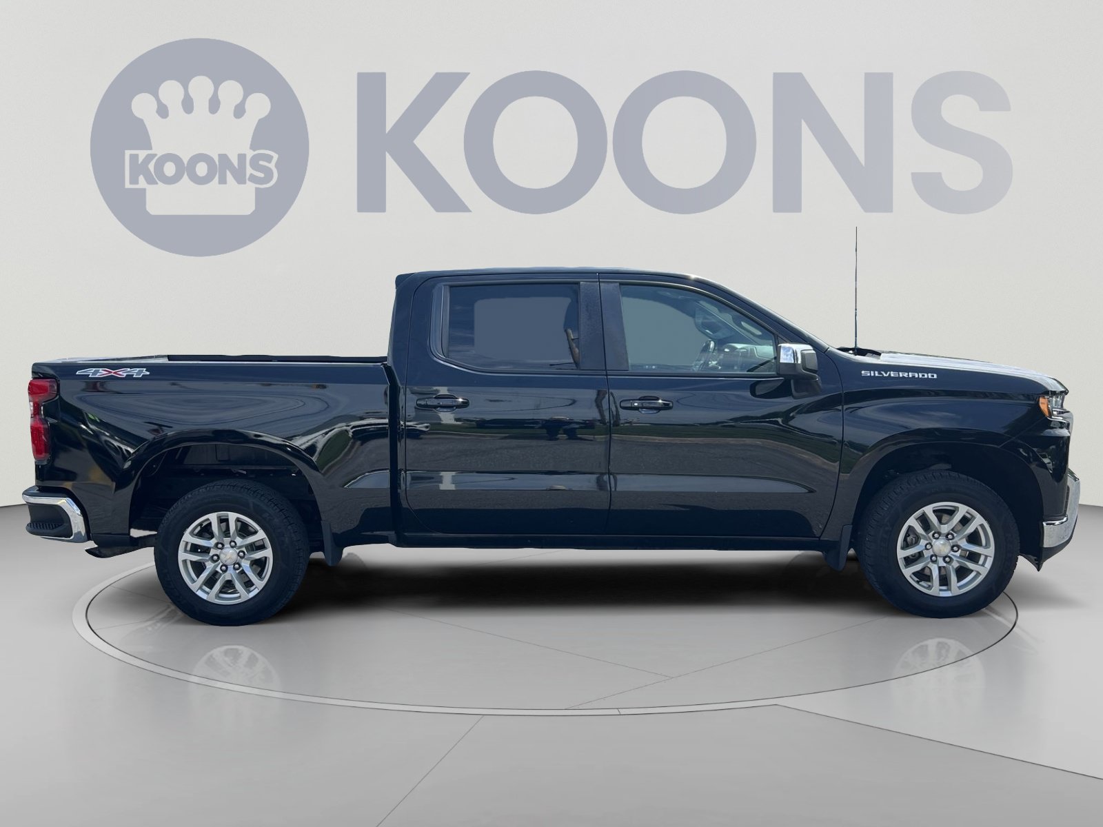 Used 2021 Chevrolet Silverado 1500 LT w/ Convenience Package II AWD/4WD image 8