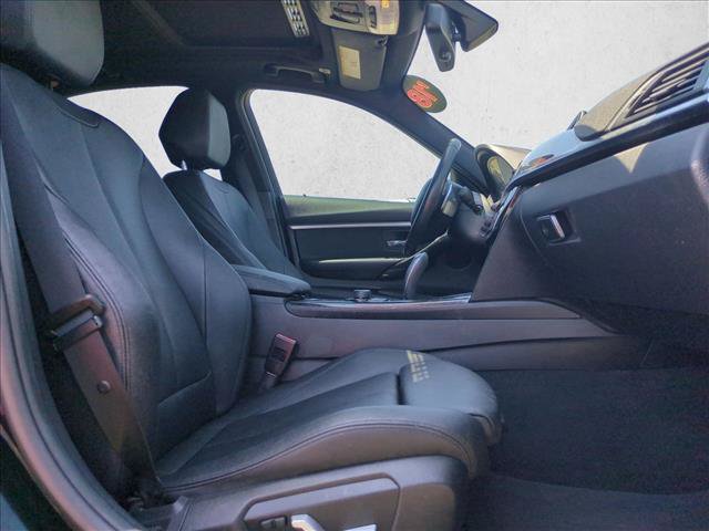 Used 2018 BMW 330e w/ Convenience Package RWD image 20