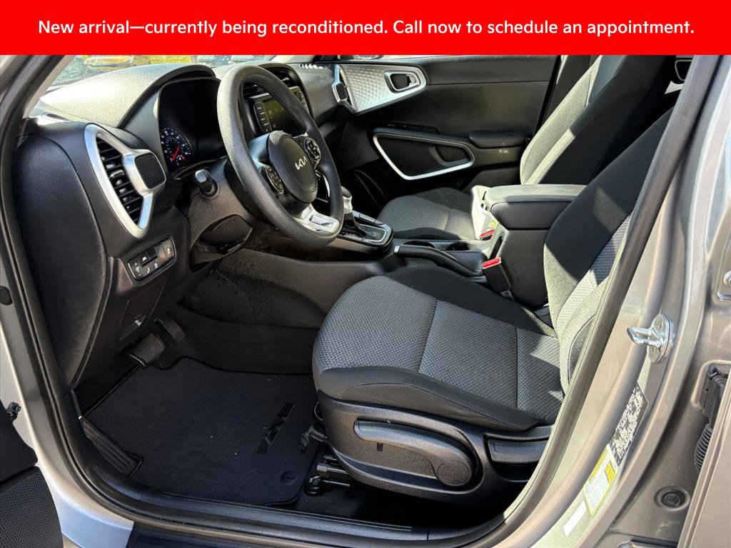 Certified 2022 Kia Soul LX w/ Technology Package FWD image 15