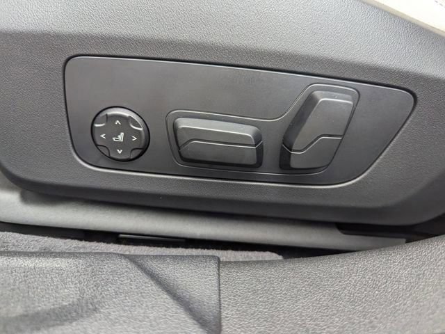 New 2026 BMW 228i w/ Technology Package FWD image 20