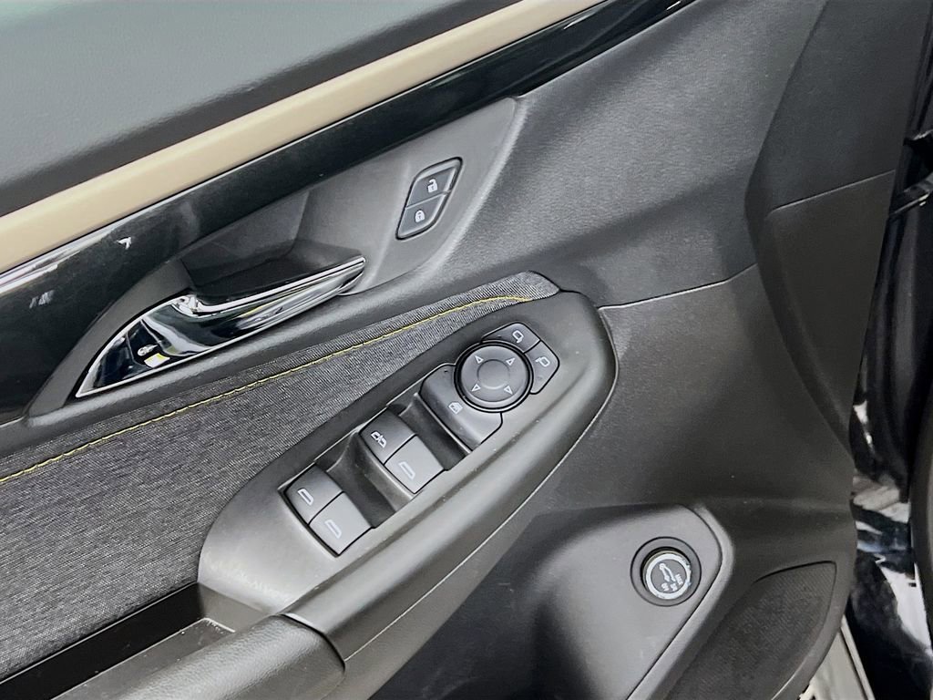 Used 2025 Chevrolet TrailBlazer ACTIV w/ Convenience Package image 16