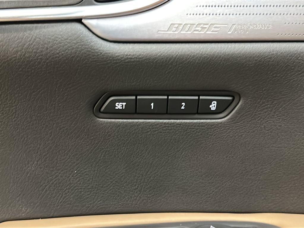 Used 2024 Cadillac XT6 Premium Luxury w/ Platinum Package AWD/4WD image 13