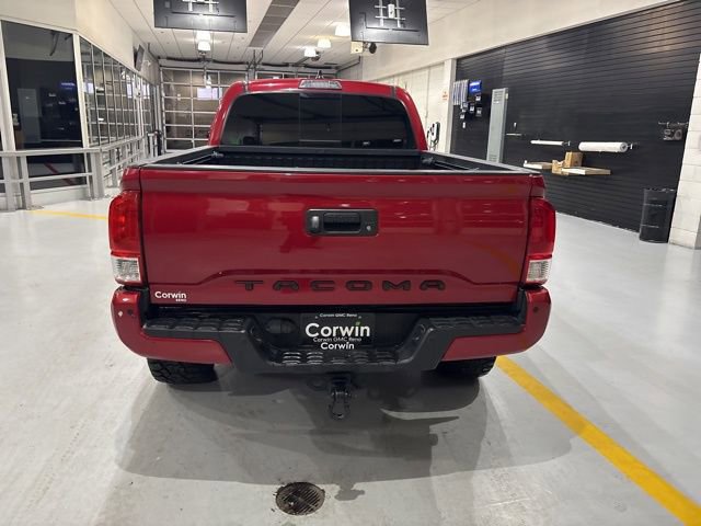 Used 2020 Toyota Tacoma TRD Off-Road w/ Technology Package image 7