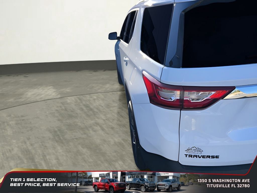 Used 2018 Chevrolet Traverse LT image 3