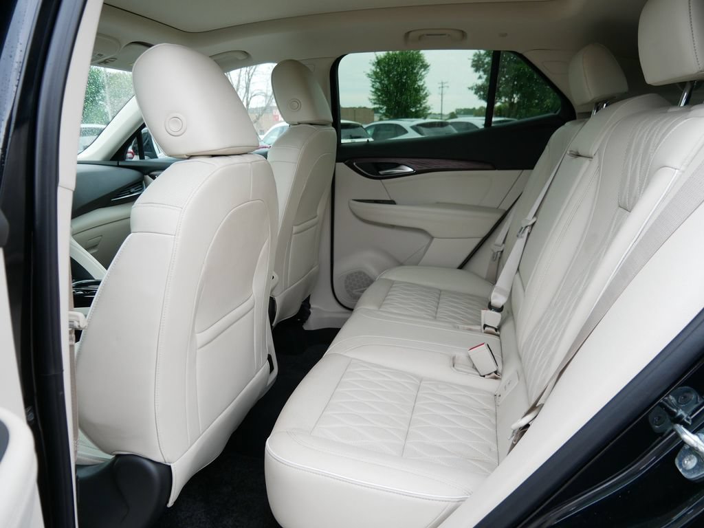 Used 2023 Buick Envision Avenir AWD/4WD image 10