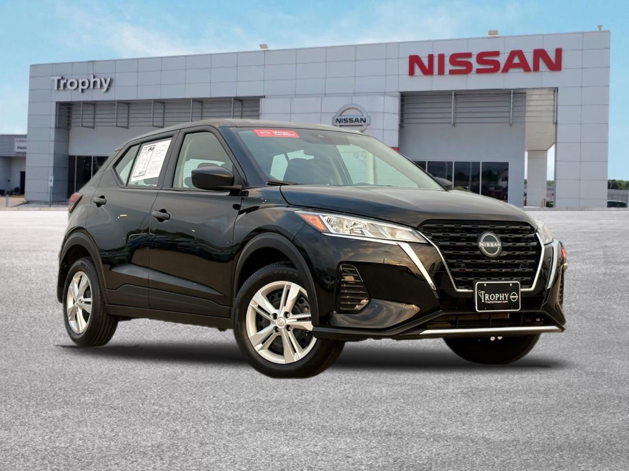 Certified 2025 Nissan Kicks Play S