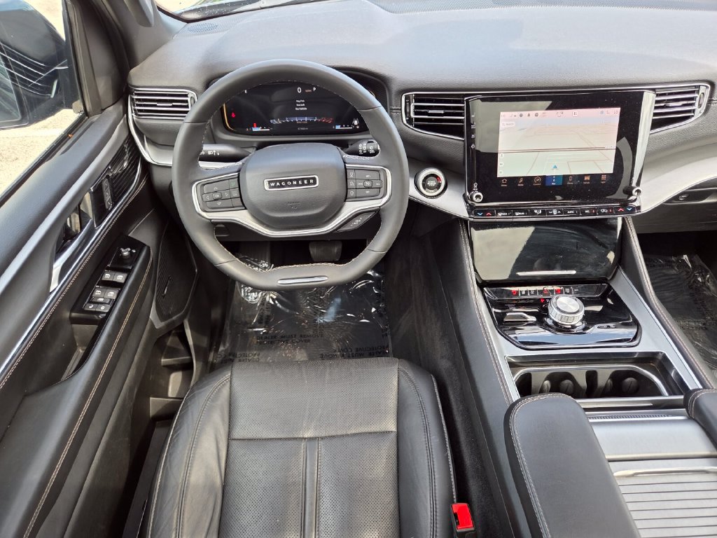 Used 2023 Jeep Wagoneer Series II AWD/4WD image 28