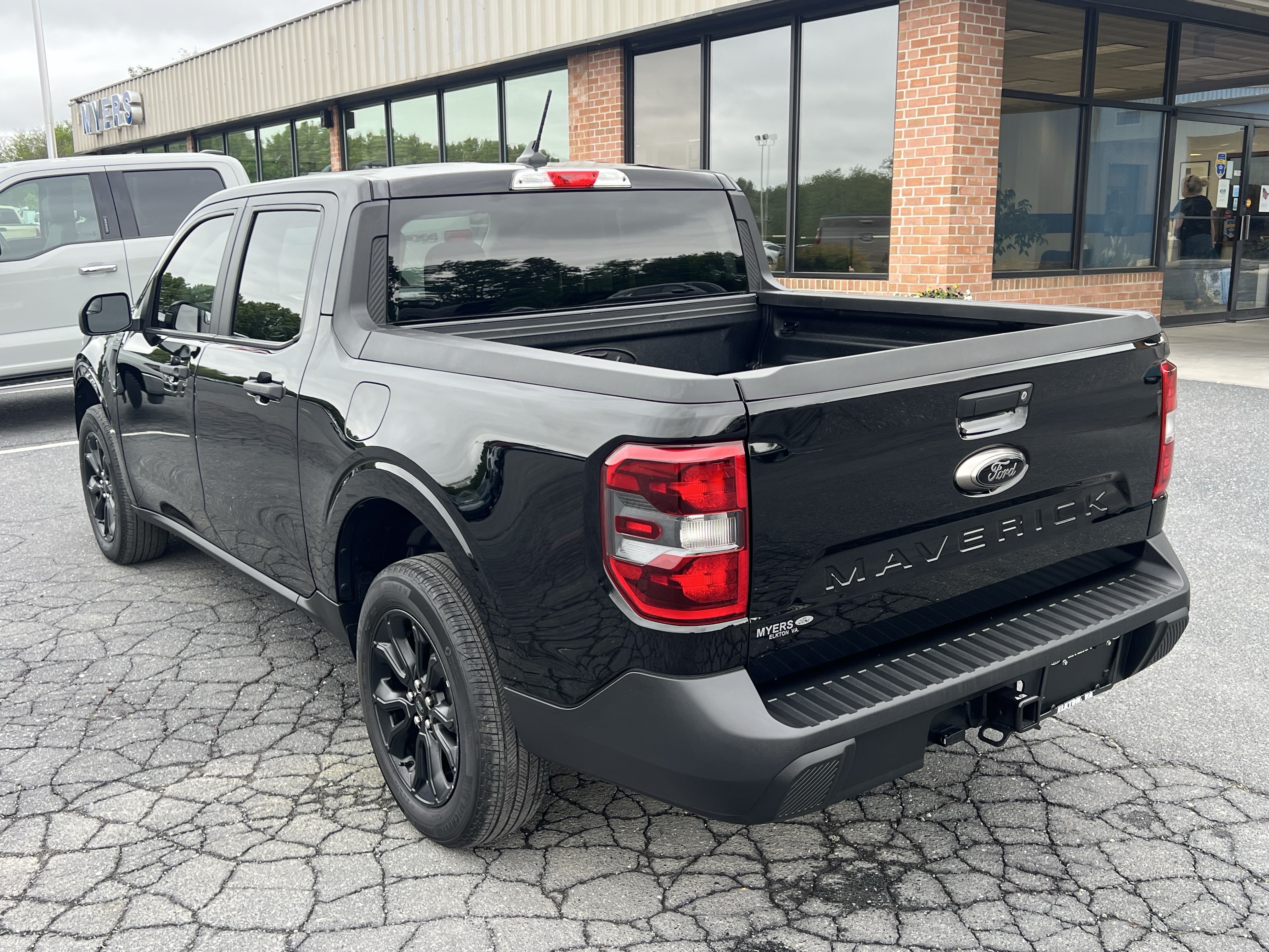 Used 2024 Ford Maverick XLT w/ XLT Luxury Package FWD image 8