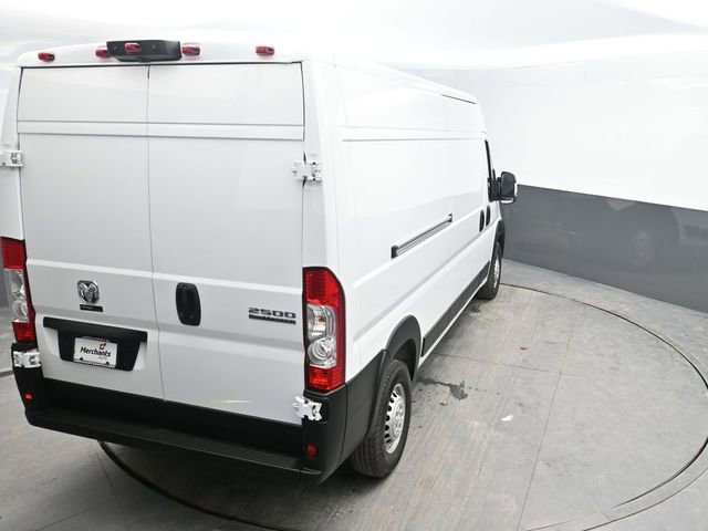 Used 2025 RAM ProMaster 2500 w/ Convenience Group image 26