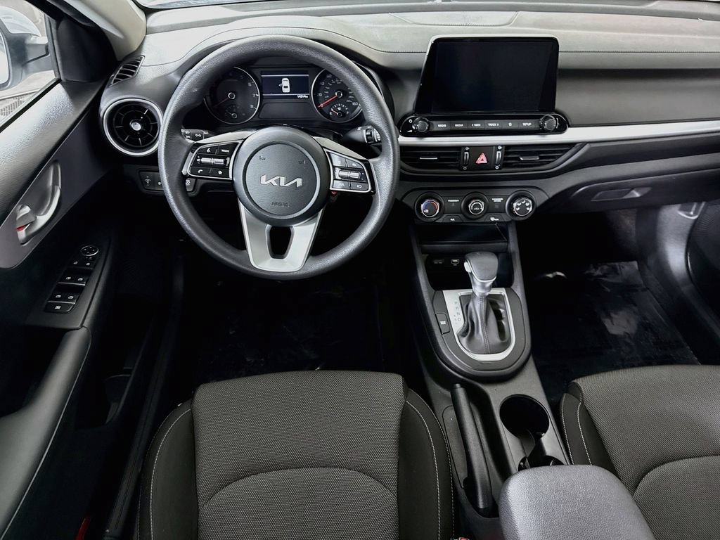Certified 2024 Kia Forte LXS w/ LXS Technology Package FWD image 4