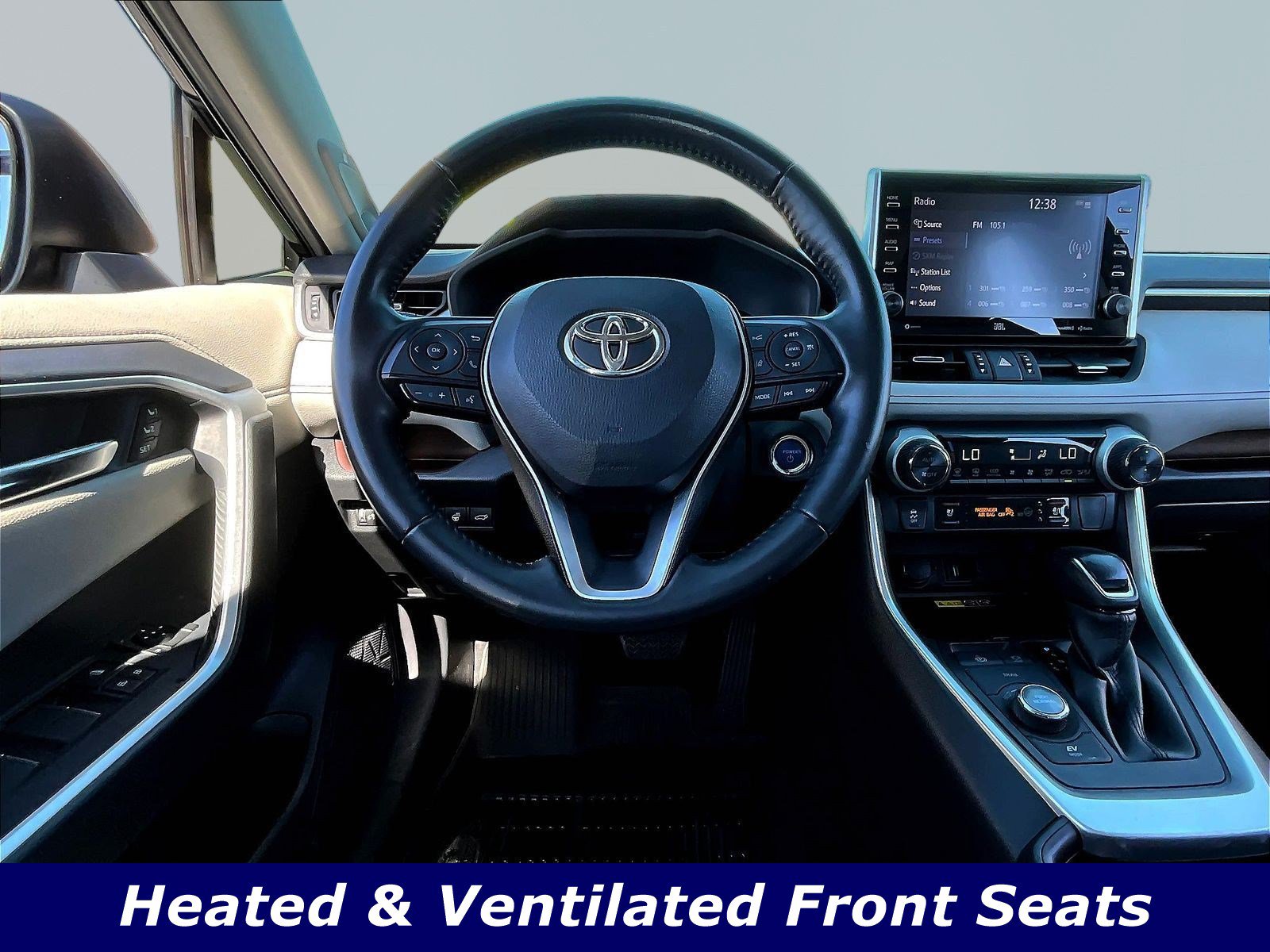 Used 2022 Toyota RAV4 Limited AWD/4WD image 8