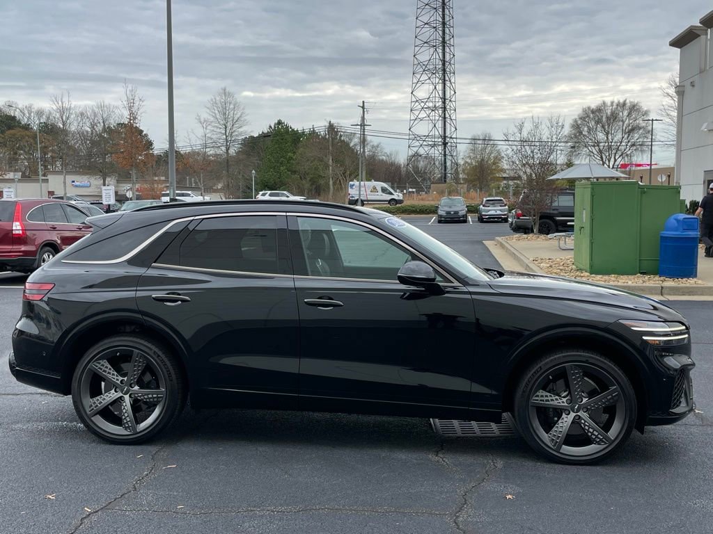 Used 2023 Genesis GV70 3.5T Sport w/ Sport Prestige Package image 7