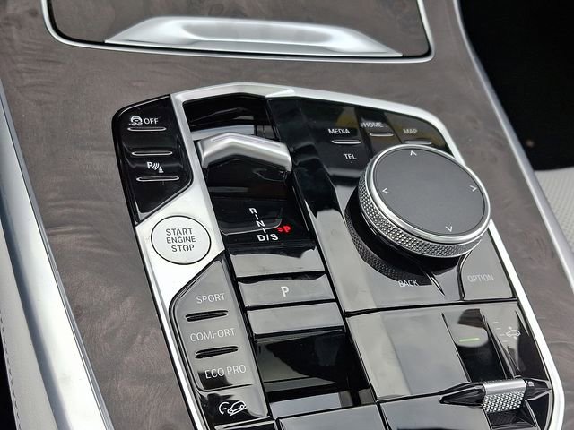 New 2026 BMW X7 xDrive40i w/ M Sport Package image 16