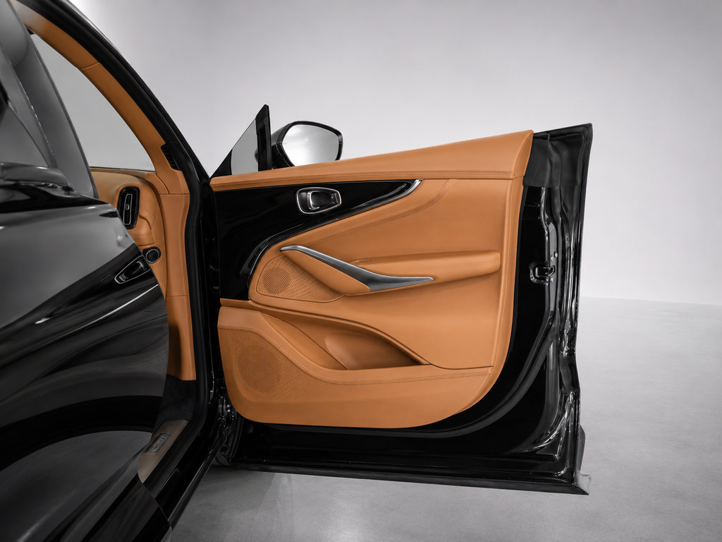 New 2026 Aston Martin DBX 707 AWD/4WD image 40