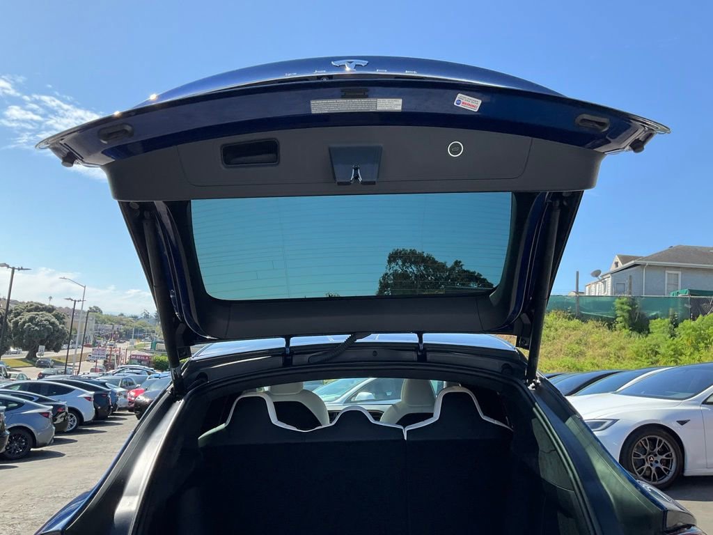 Used 2020 Tesla Model X Long Range image 9