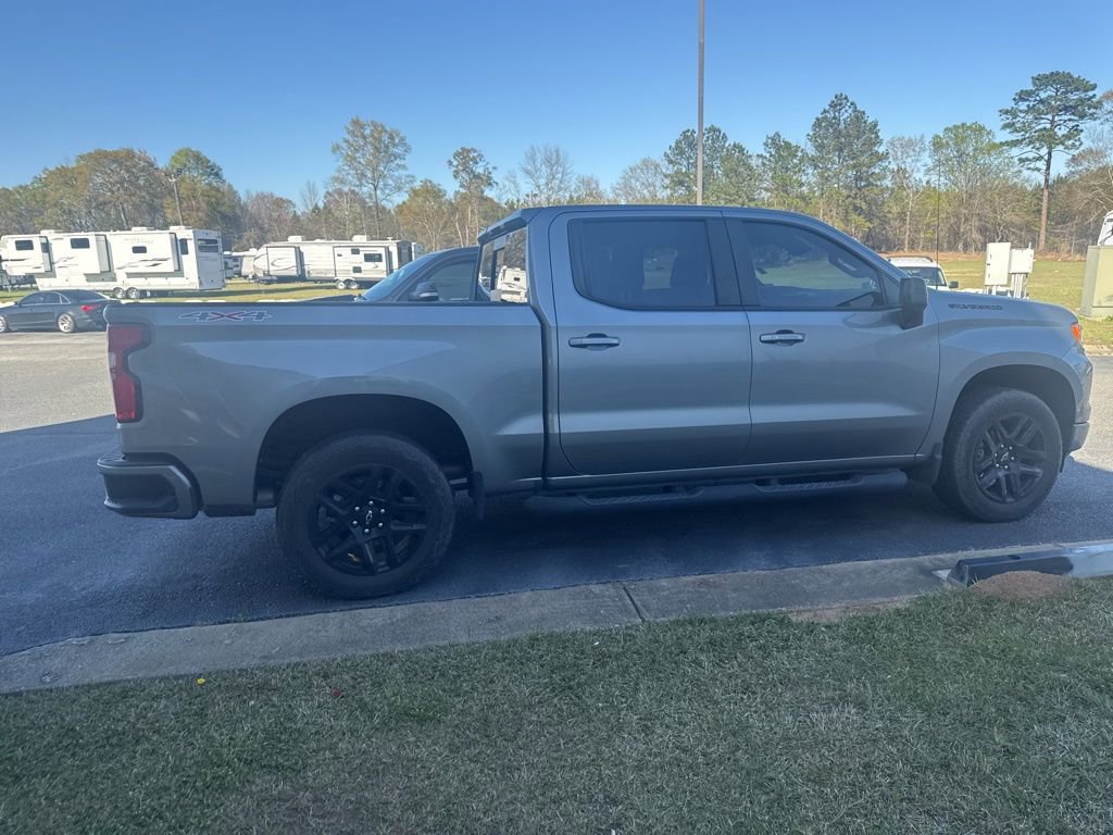 Used 2023 Chevrolet Silverado 1500 RST w/ Convenience Package II image 9