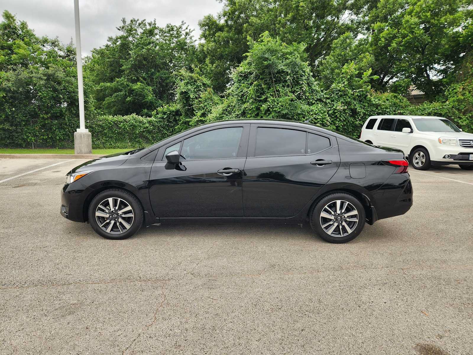 Used 2024 Nissan Versa S w/ S Plus Package FWD image 4