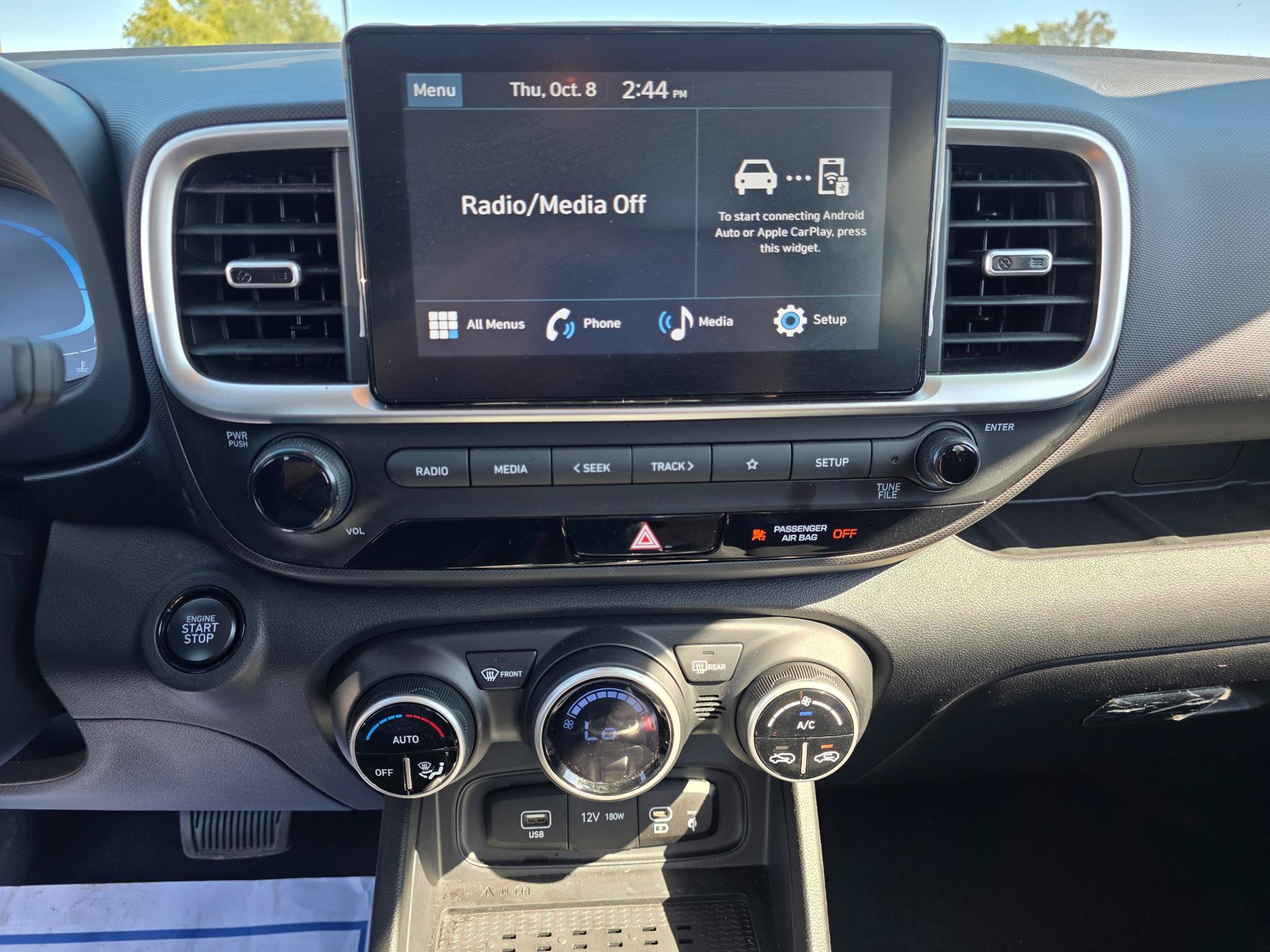 Used 2026 Hyundai Venue SEL FWD image 10