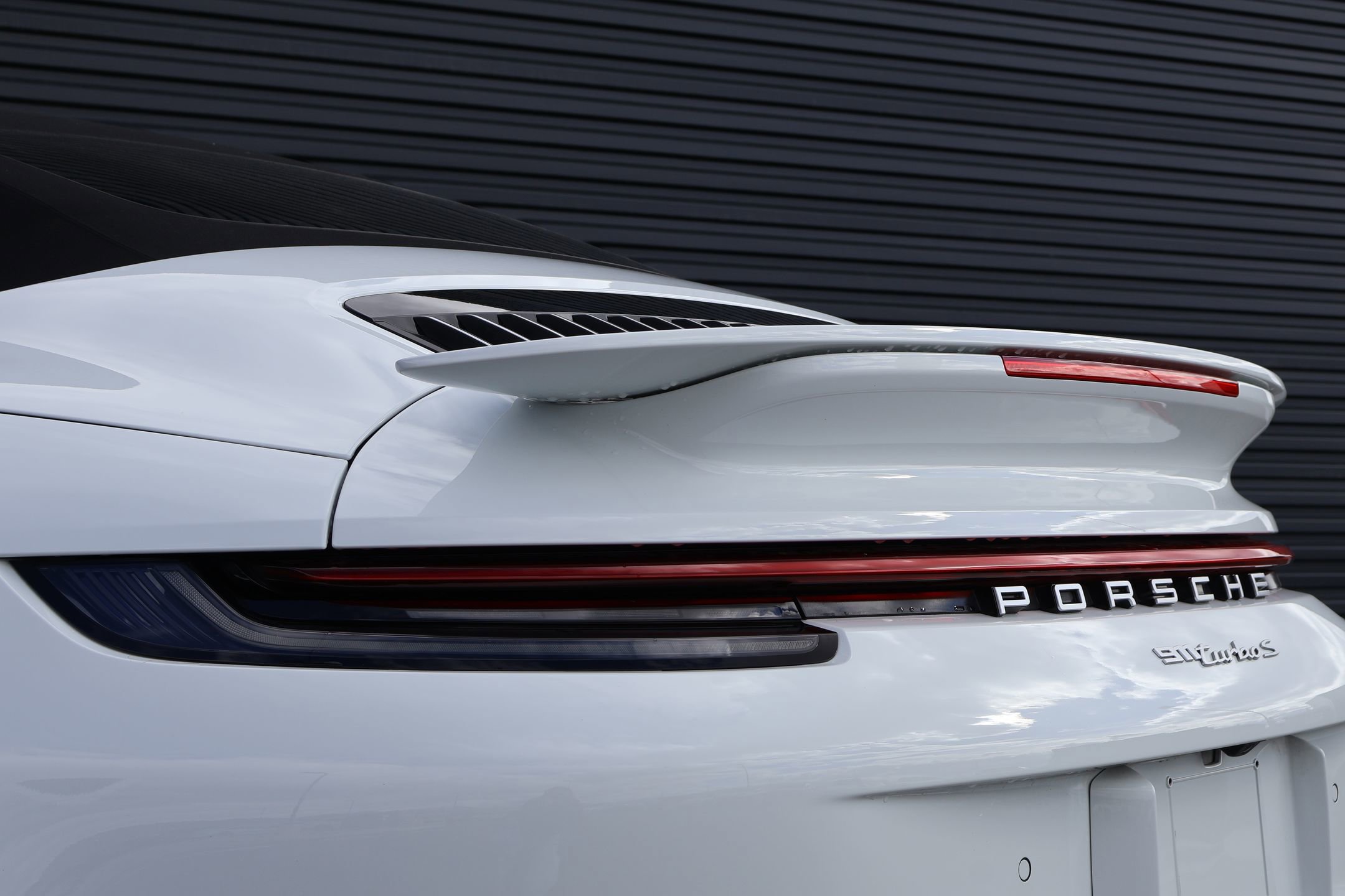 Certified 2022 Porsche 911 Turbo S AWD/4WD image 31