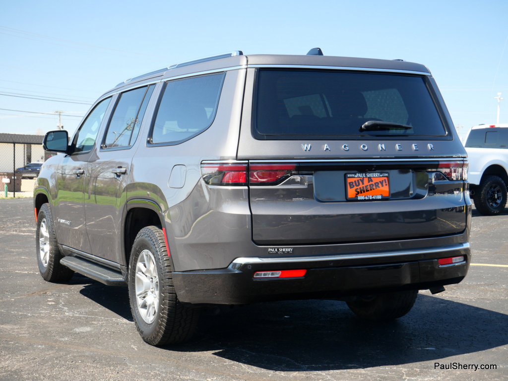 Used 2024 Jeep Wagoneer 4WD w/ HD Trailer Tow Package image 11