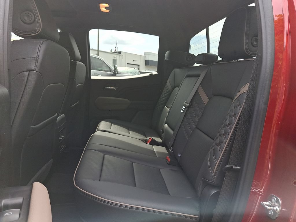 New 2026 GMC Canyon Denali AWD/4WD image 8
