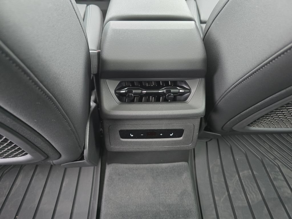 New 2027 Audi A6 e-tron Prestige AWD/4WD image 22